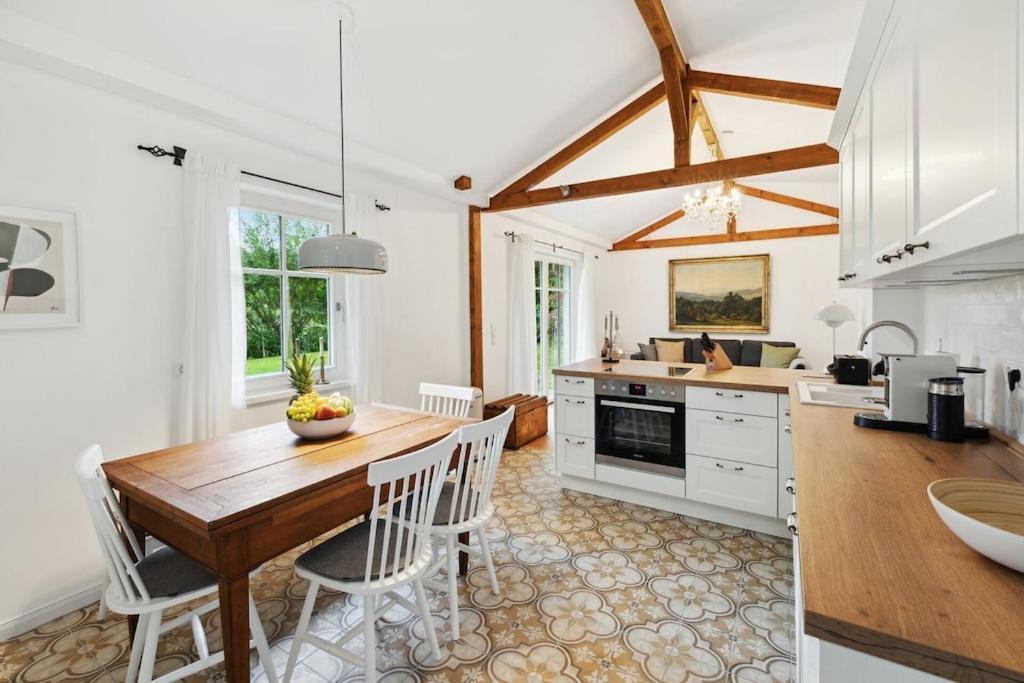 Idylisches Cottage Mit Reh 韦尔策 外观 照片